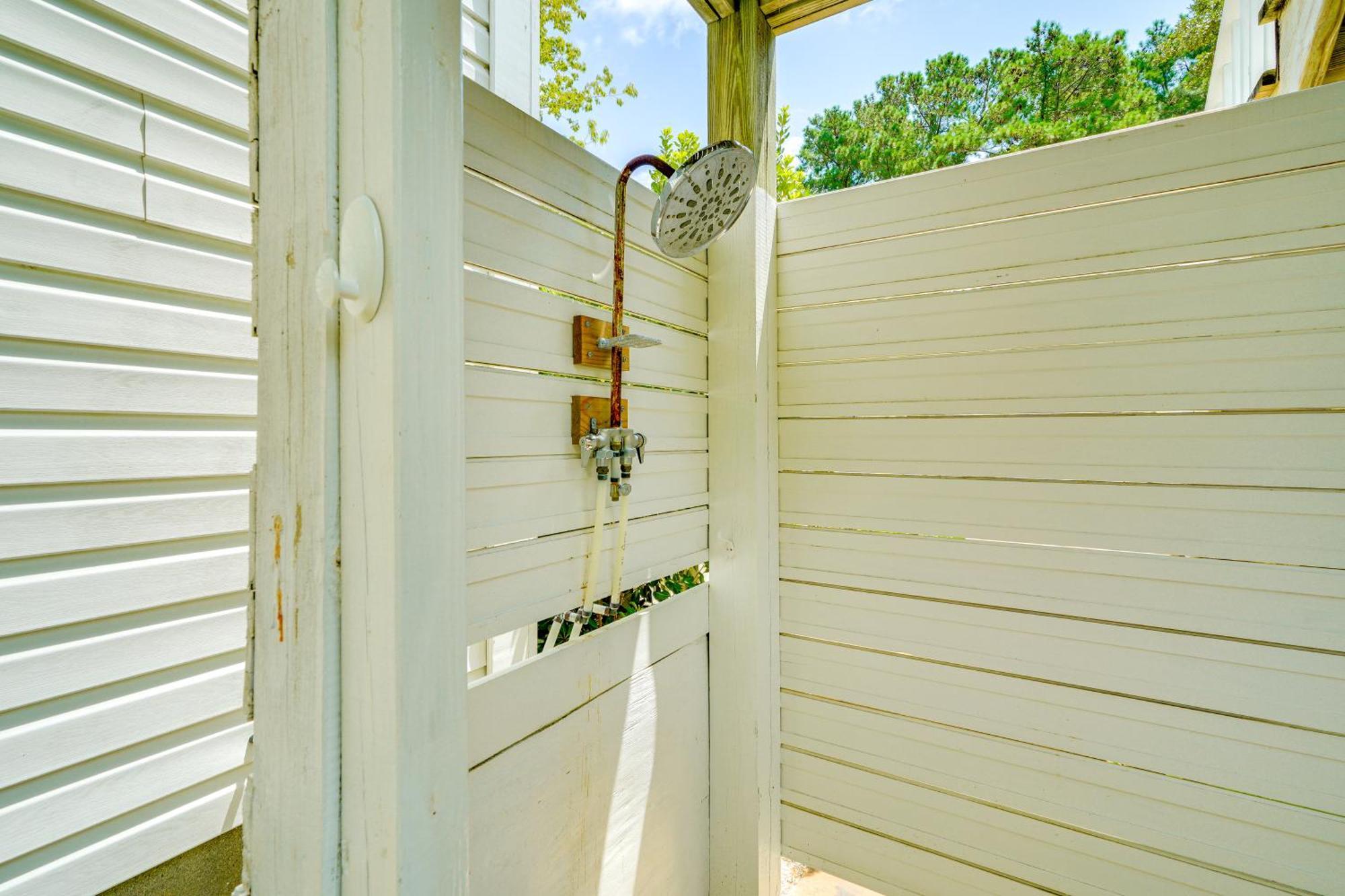 Beach House With Outdoor Shower Less Than 6 Mi To Nags Head! Manteo Dış mekan fotoğraf